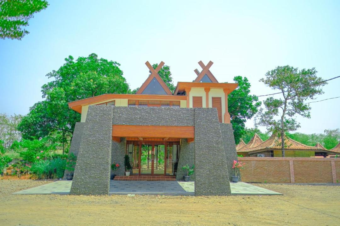 Point Of View Hotel & Resort Majalengka Exterior foto